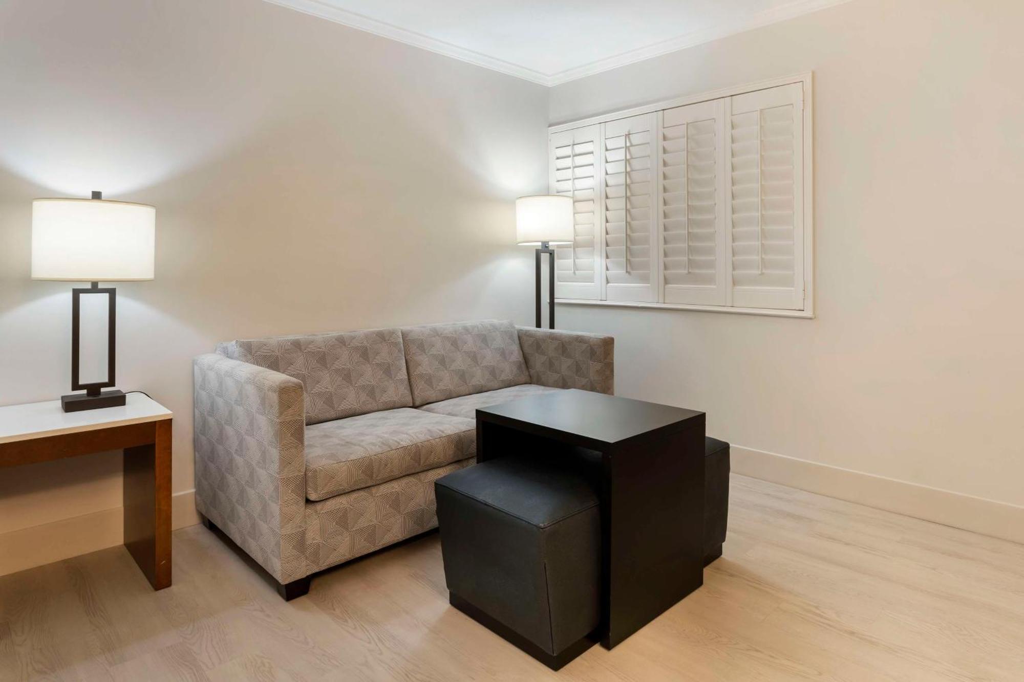 Best Western Plus All Suites Inn Санта-Крус Экстерьер фото