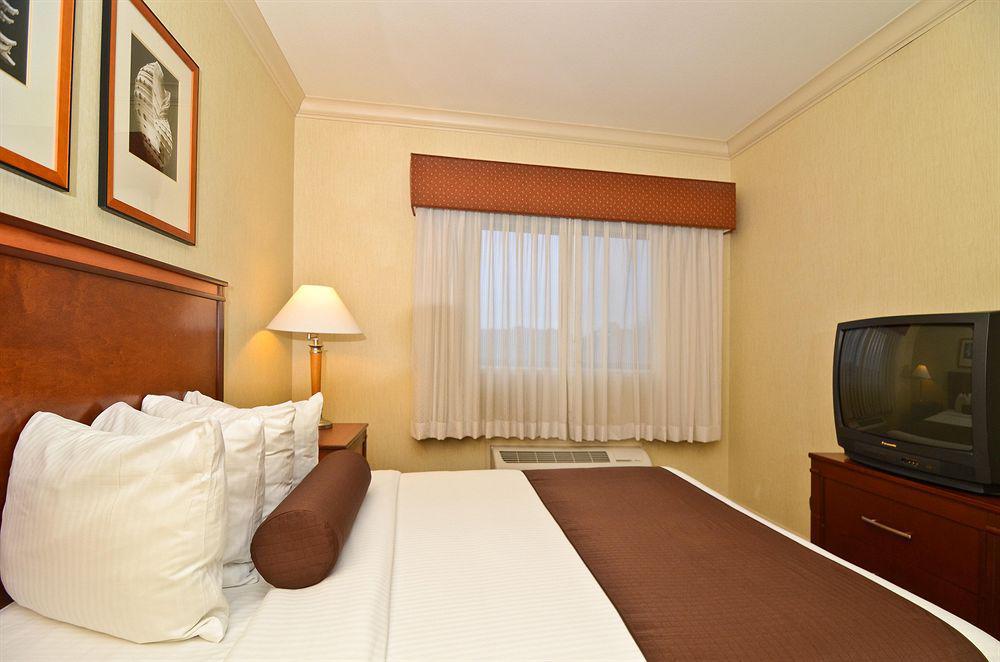 Best Western Plus All Suites Inn Санта-Крус Номер фото